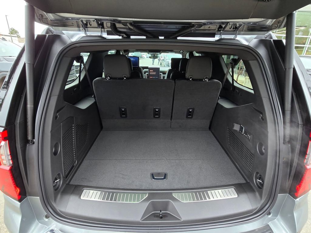 New 2026 GMC Yukon XL Denali w/ Denali Reserve Package image 15