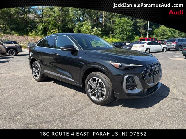 Used 2025 Audi Q5 Premium Plus w/ Premium Plus AWD/4WD image 3