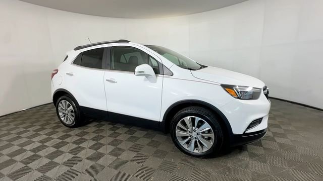 Used 2019 Buick Encore Preferred AWD/4WD image 2