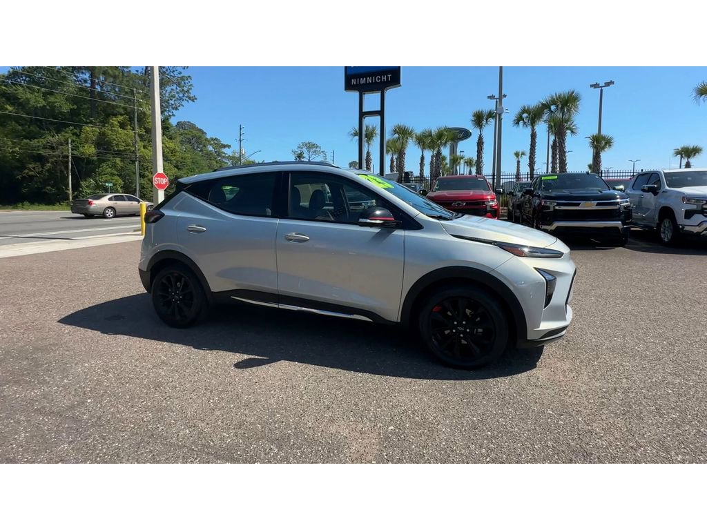 Used 2023 Chevrolet Bolt EUV Premier w/ Sun & Sound Package image 9
