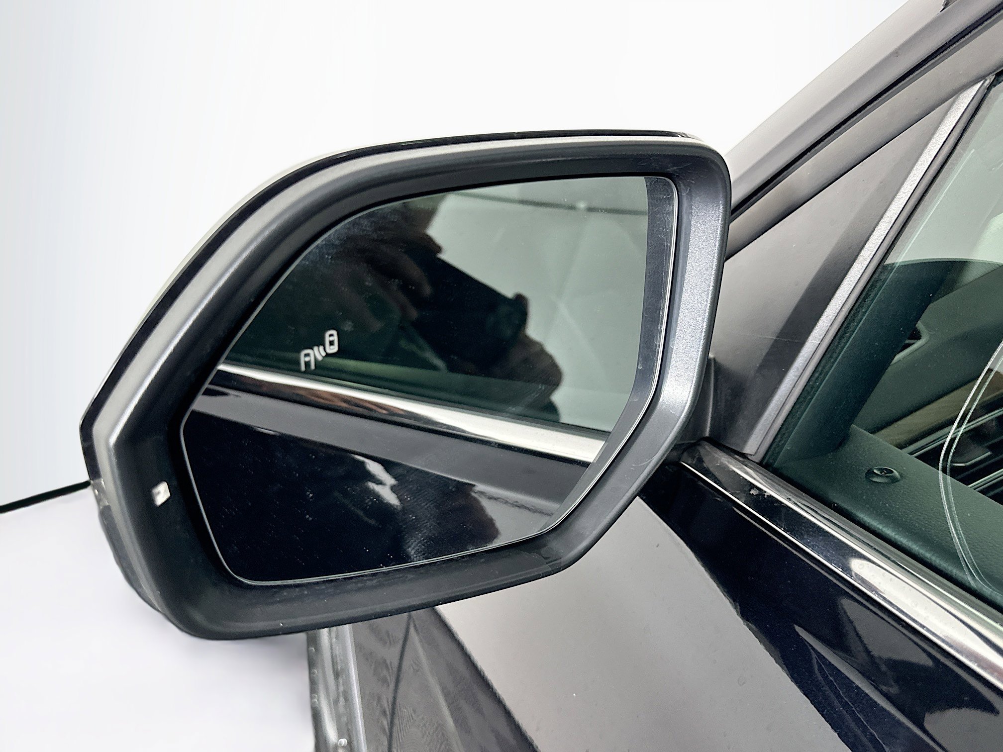 Used 2024 Volkswagen Atlas SE image 16