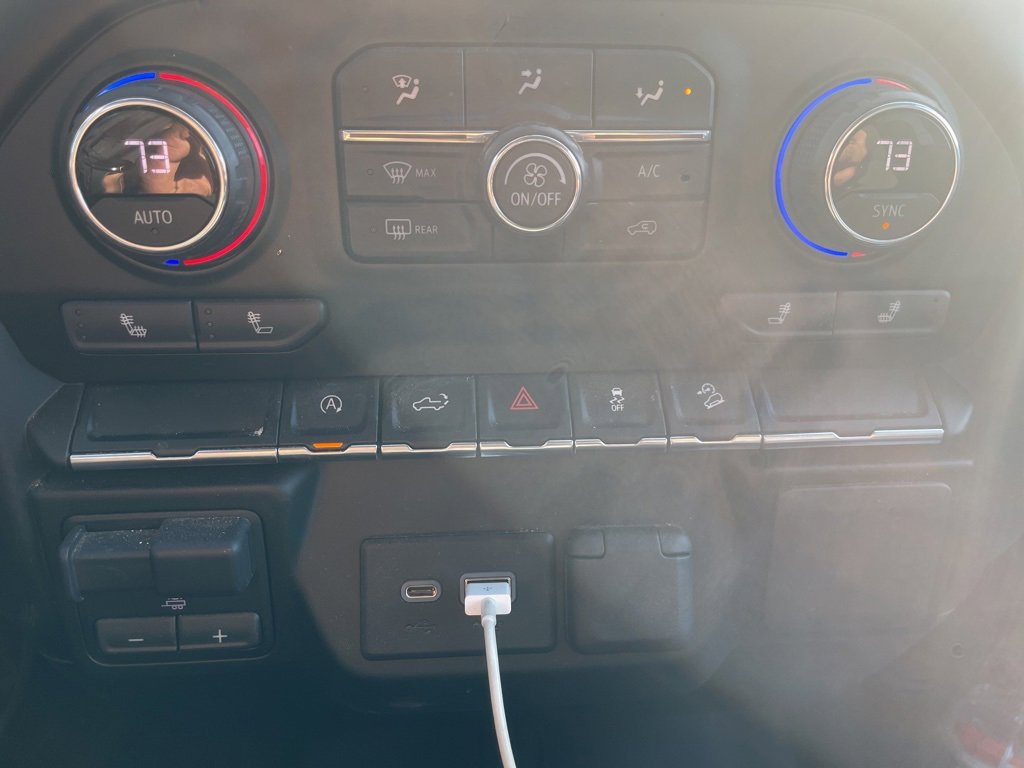 Used 2021 Chevrolet Silverado 1500 LT image 17