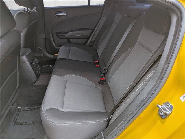 Used 2017 Dodge Charger SE w/ Blacktop Package RWD image 23