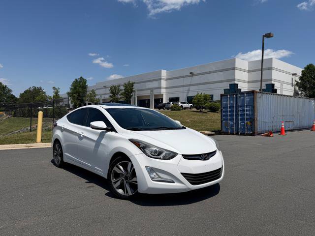 Used 2014 Hyundai Elantra Limited w/ Option Group 03 FWD image 2