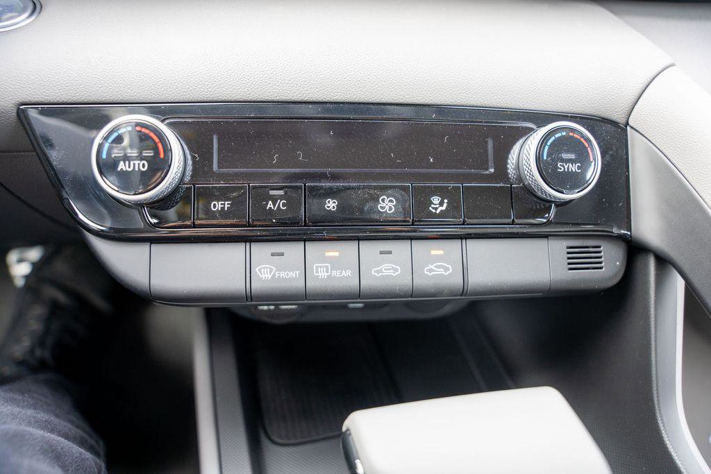 New 2025 Hyundai Elantra Sport image 26