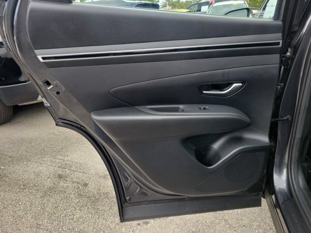 Certified 2024 Hyundai Tucson SE FWD image 8