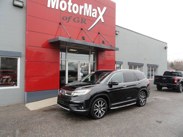 Used 2020 Honda Pilot Touring image 1