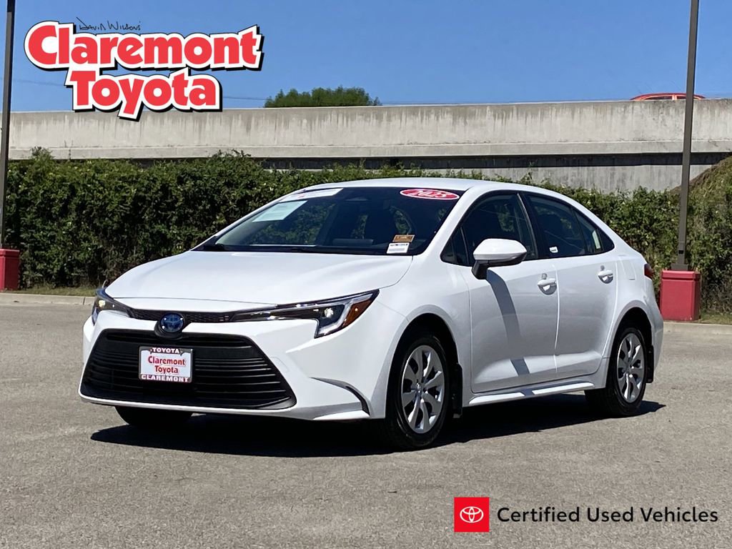 Certified 2025 Toyota Corolla LE