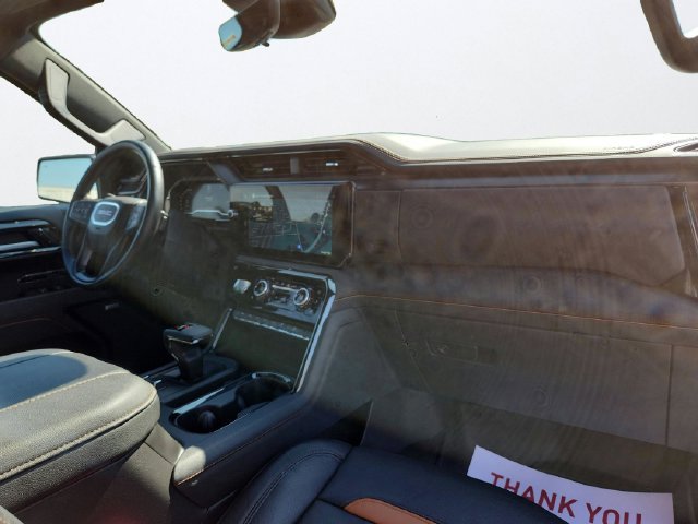 Used 2025 GMC Sierra 1500 AT4 w/ AT4 Premium Package AWD/4WD image 32