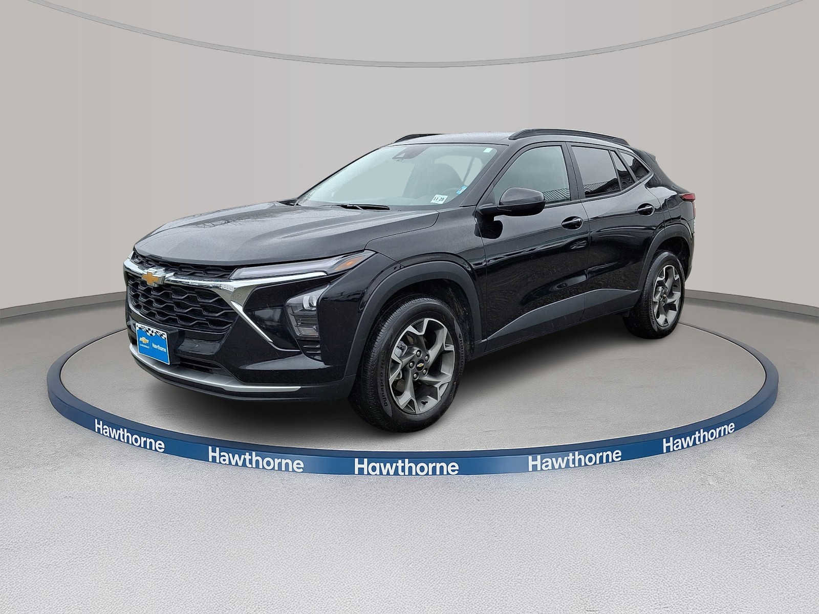 Used 2025 Chevrolet Trax LT w/ Driver Confidence Package image 3