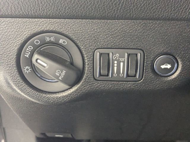 Used 2022 Dodge Challenger SXT w/ Blacktop Package image 14