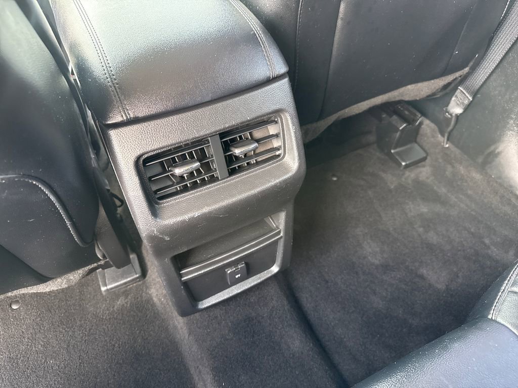 Used 2019 Ford Edge SEL w/ Equipment Group 201A AWD/4WD image 26