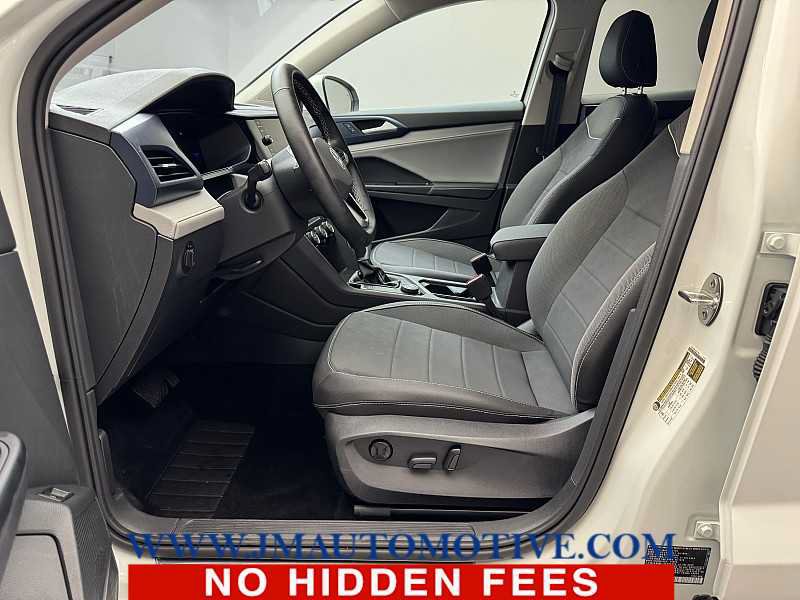 Used 2024 Volkswagen Taos SE AWD/4WD image 12