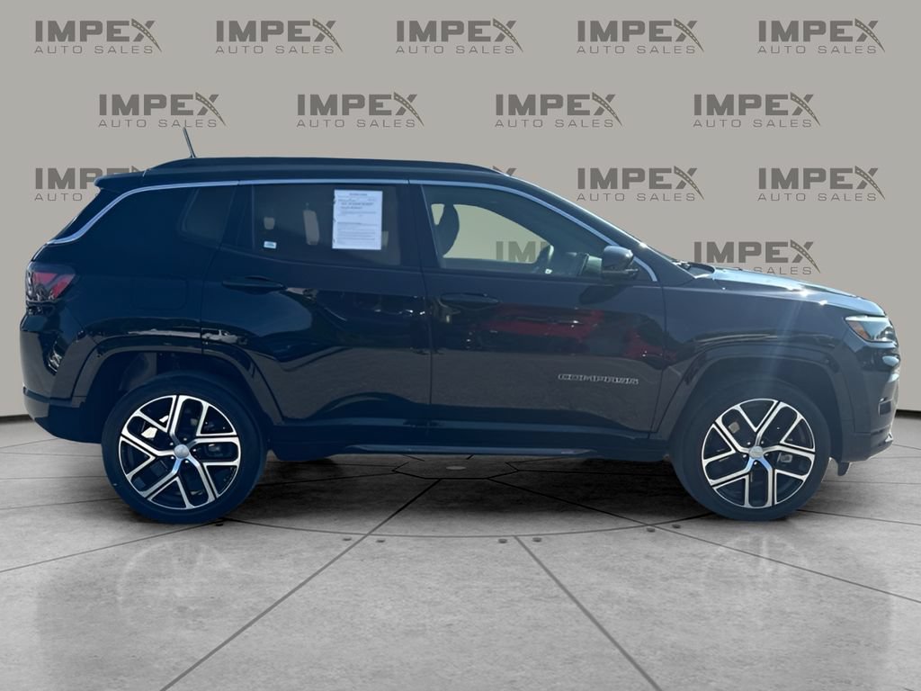 Used 2024 Jeep Compass Limited w/ Elite Group AWD/4WD image 6