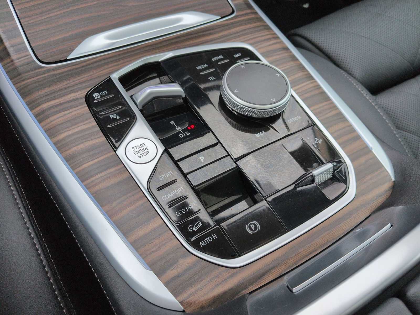 Used 2026 BMW X7 xDrive40i AWD/4WD image 35