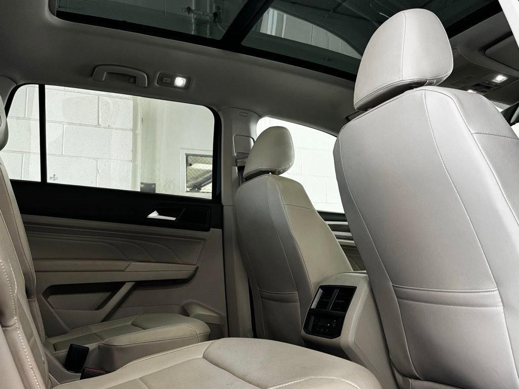 Used 2023 Volkswagen Atlas SEL image 8