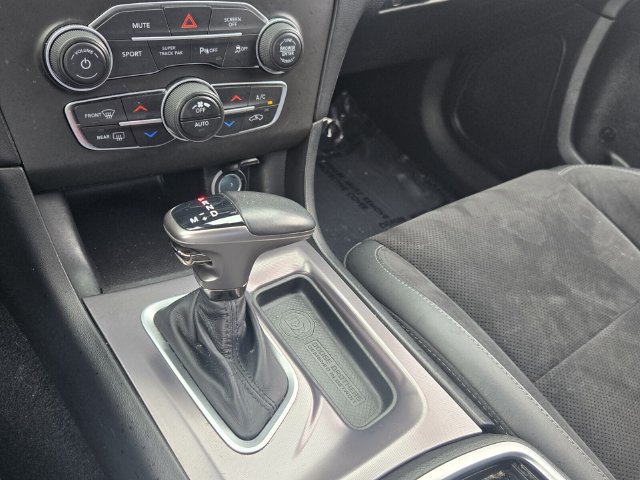 Used 2022 Dodge Charger R/T w/ Plus Group RWD image 20