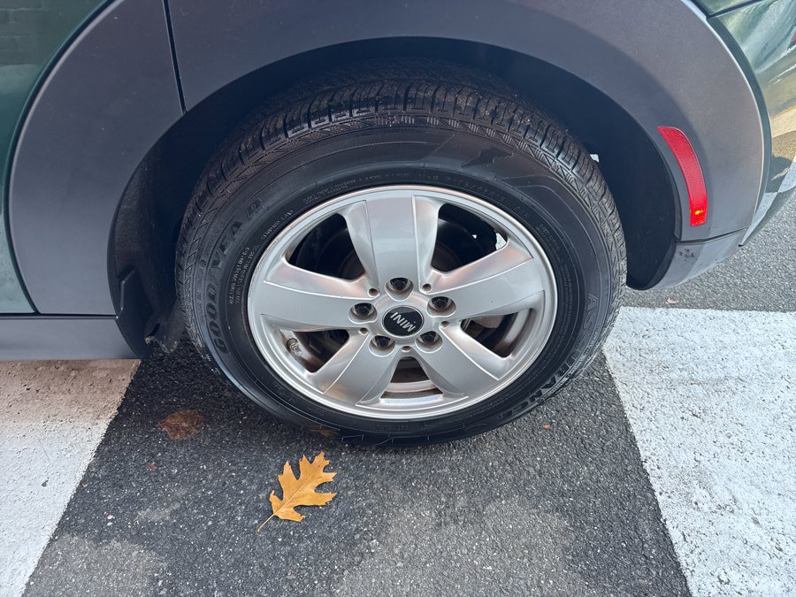 Used 2017 MINI Cooper 4-Door Hardtop image 14