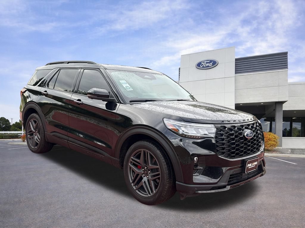 Used 2025 Ford Explorer ST
