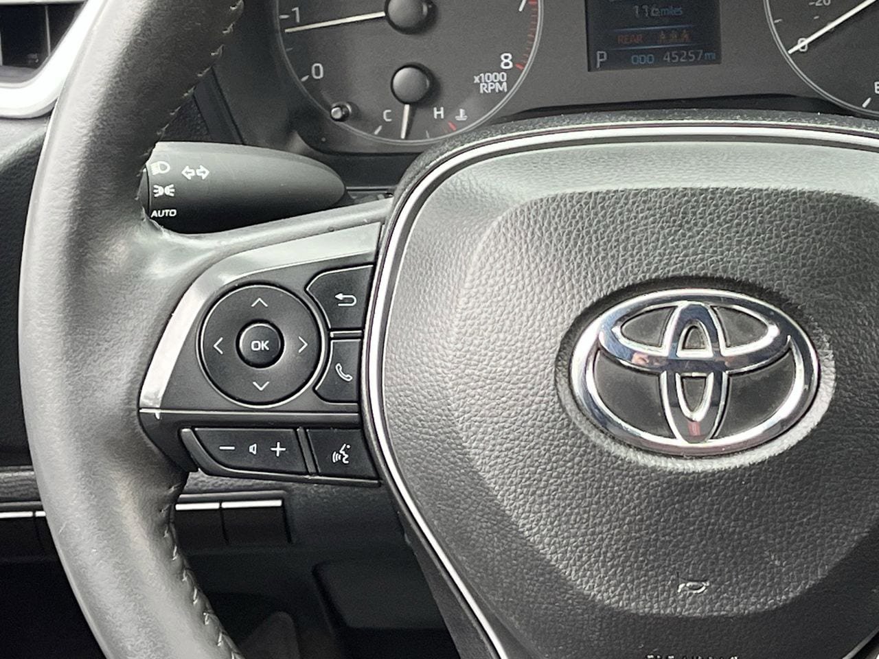 Used 2024 Toyota Corolla SE FWD image 11