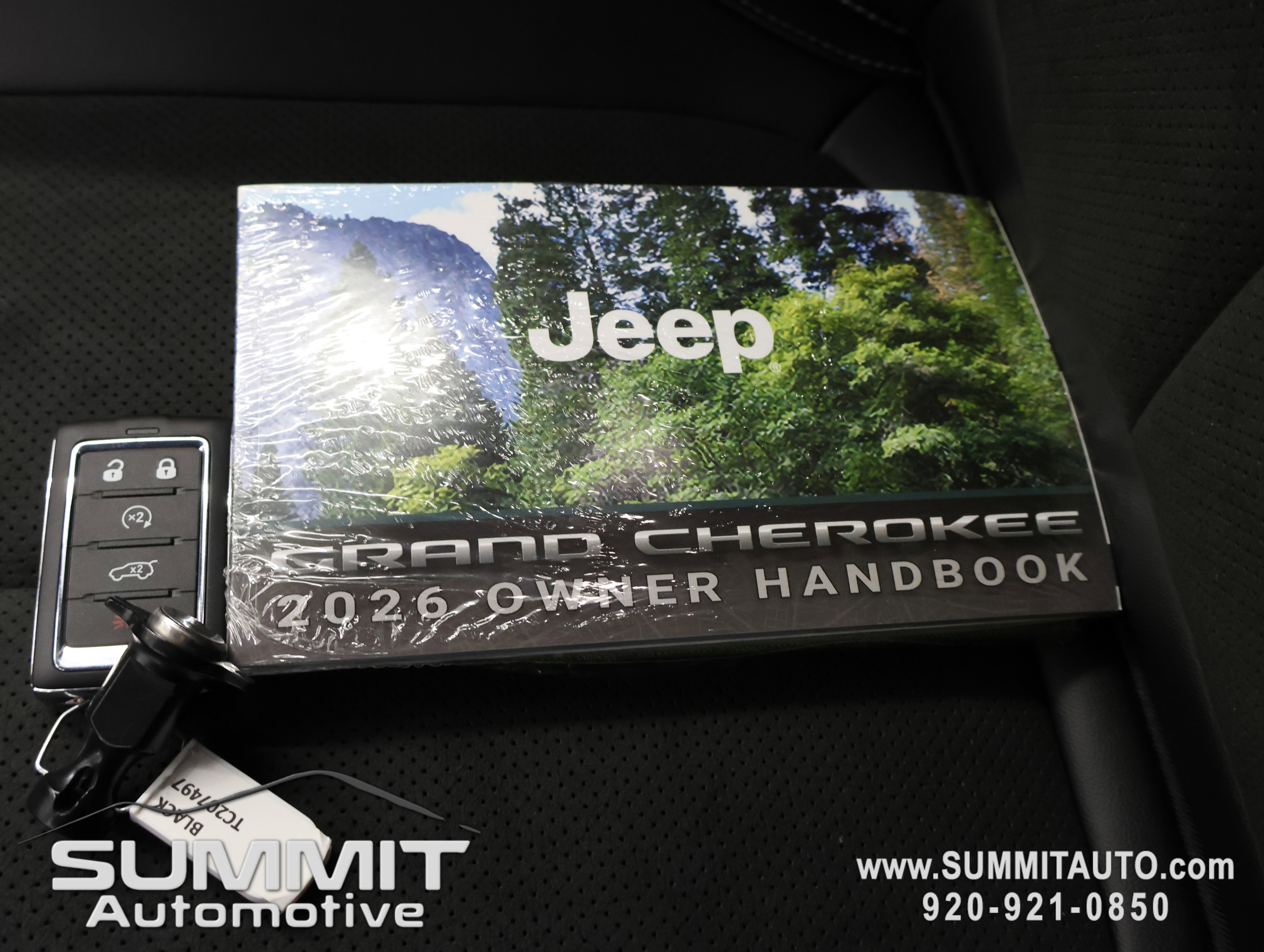 New 2026 Jeep Grand Cherokee Altitude AWD/4WD image 62