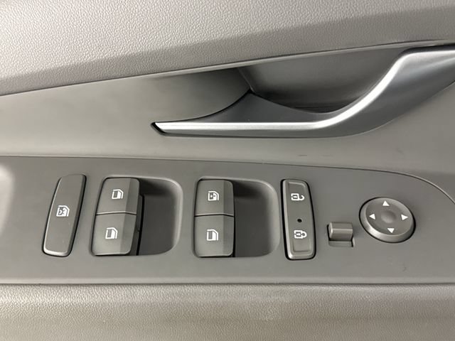 Used 2023 Hyundai Elantra SEL w/ Convenience Package FWD image 28