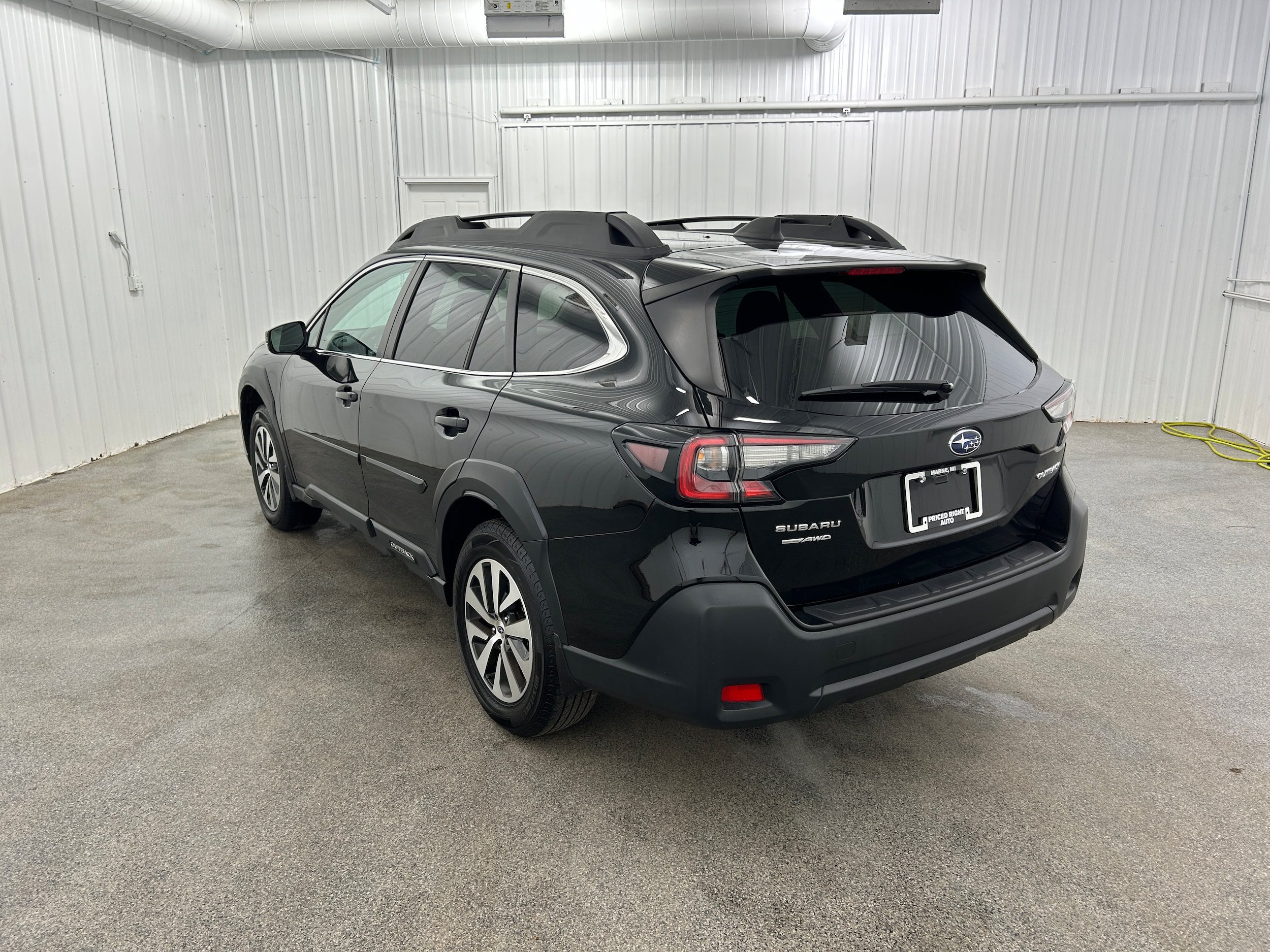 Used 2023 Subaru Outback Premium AWD/4WD image 22