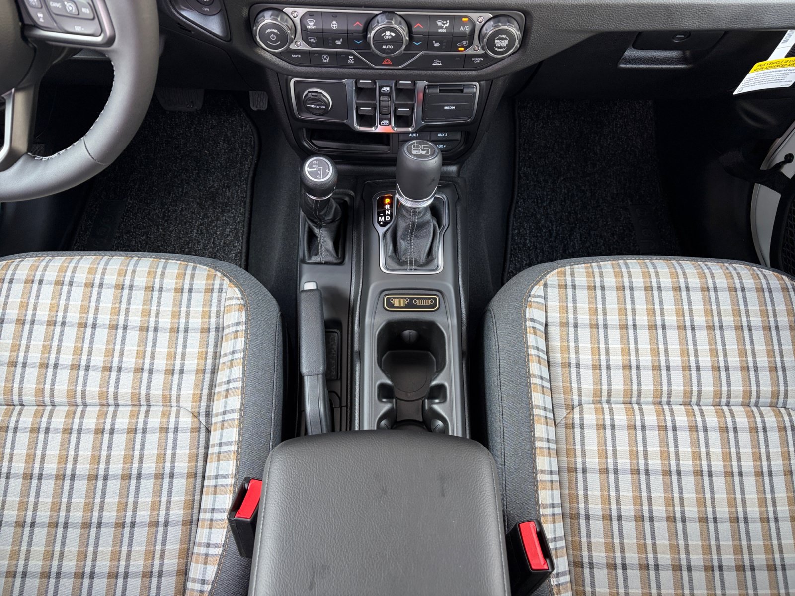 New 2026 Jeep Gladiator Sport AWD/4WD image 22