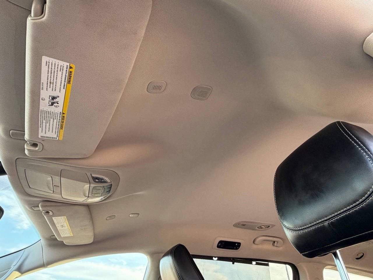 Used 2023 Chrysler Pacifica Touring-L FWD image 32