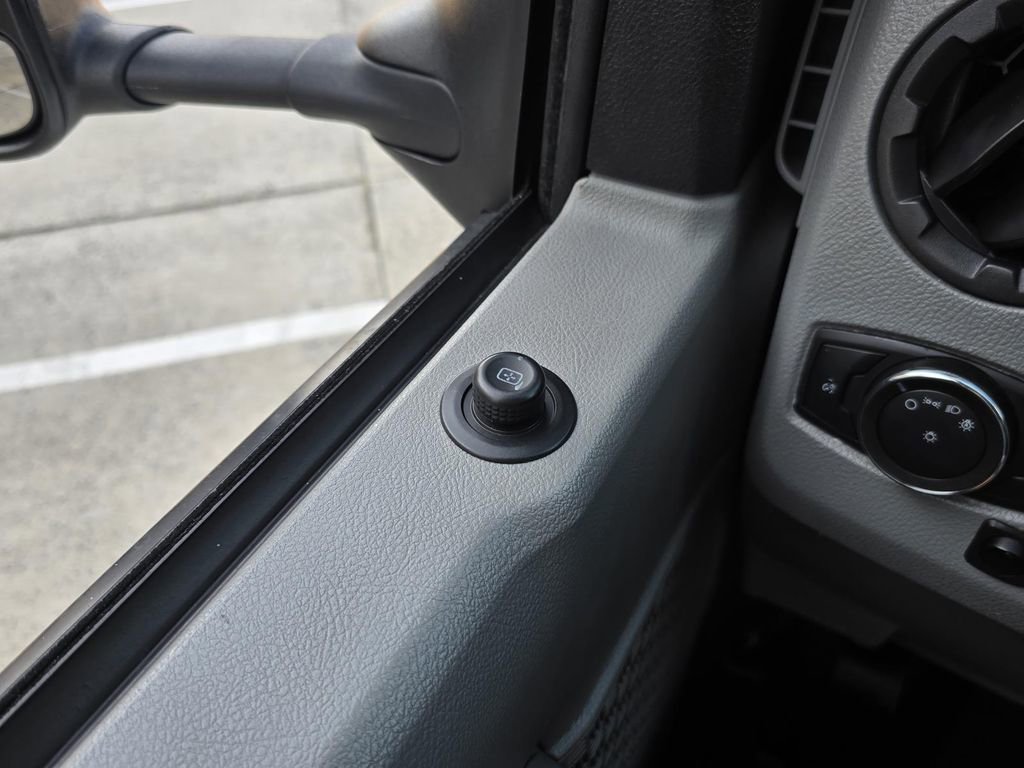 Used 2021 Ford E-450 and Econoline 450 Super Duty w/ Power Windows & Locks Group image 34