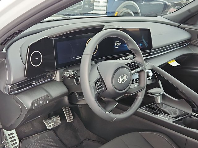 New 2026 Hyundai Elantra SEL FWD image 3