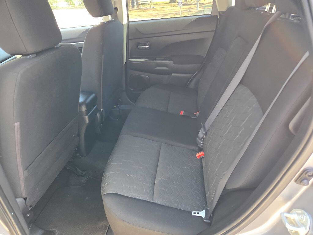 Used 2021 Mitsubishi Outlander Sport ES image 17