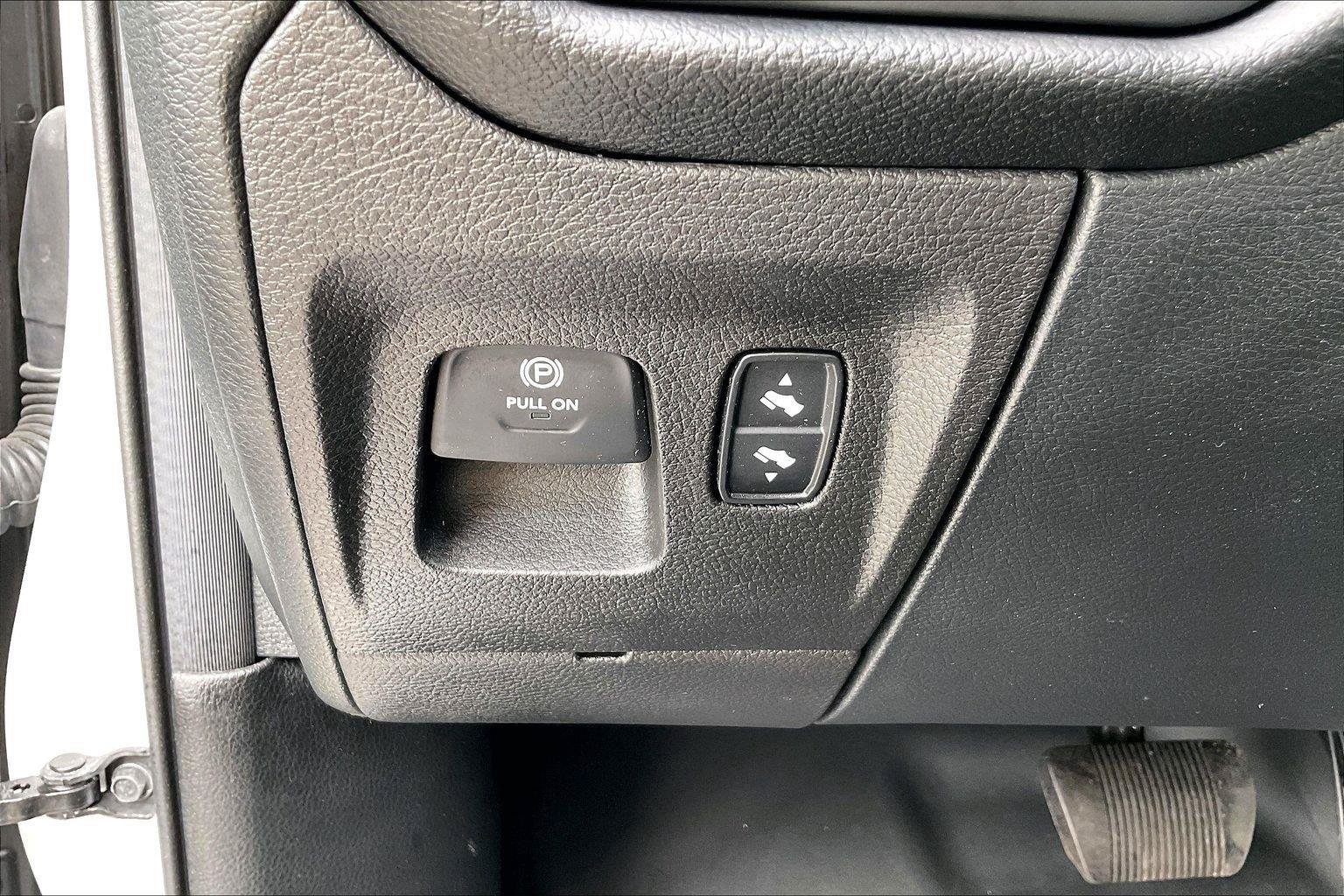 Used 2022 RAM 1500 Laramie AWD/4WD image 35