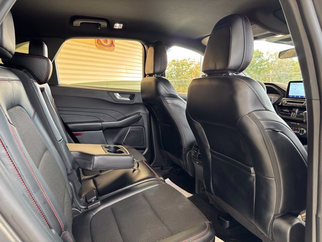 Used 2025 Ford Escape ST-Line Select AWD/4WD image 5