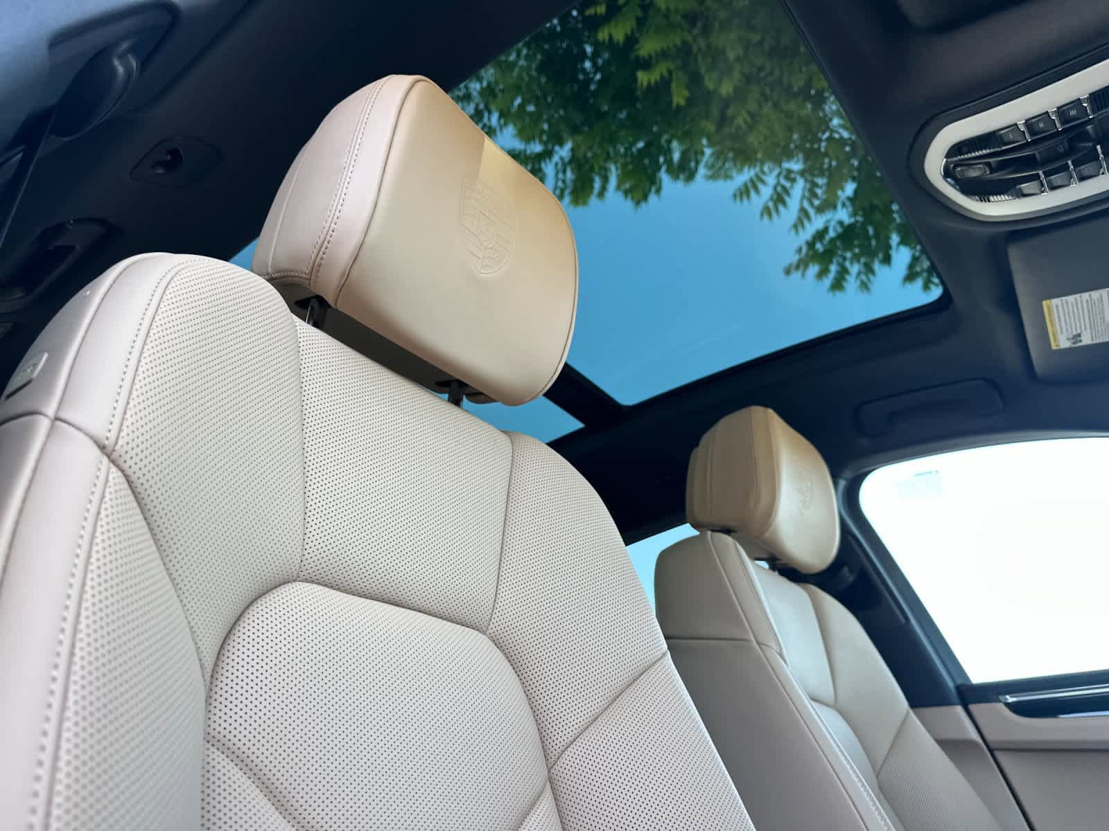 New 2026 Porsche Macan AWD/4WD image 18
