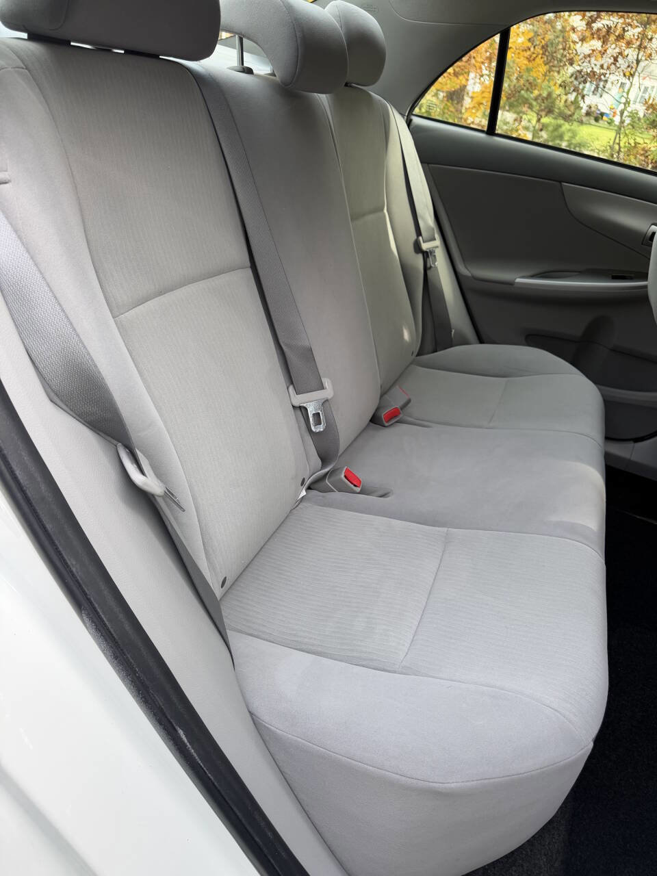 Used 2010 Toyota Corolla LE image 20