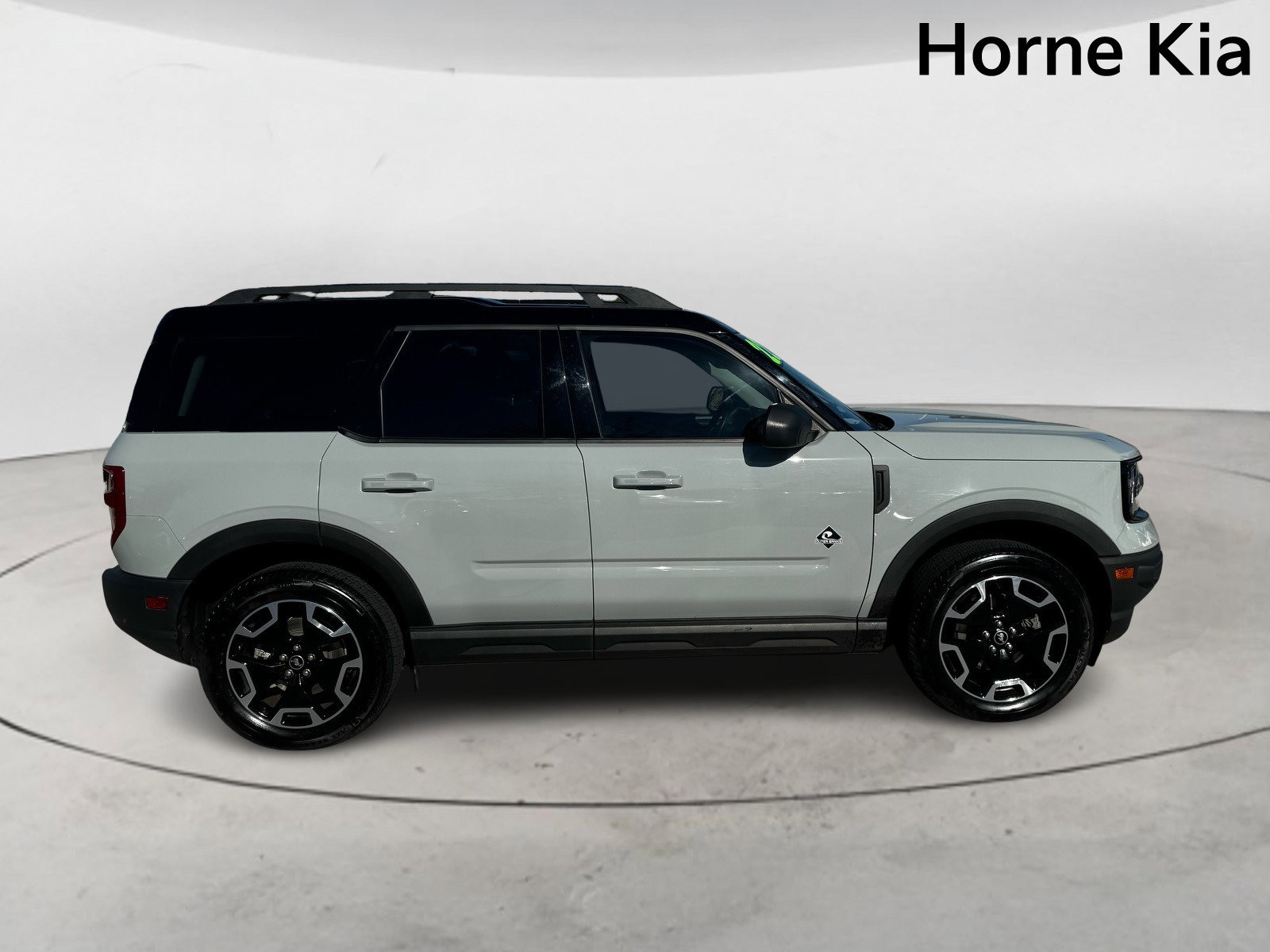 Used 2022 Ford Bronco Sport Outer Banks image 3