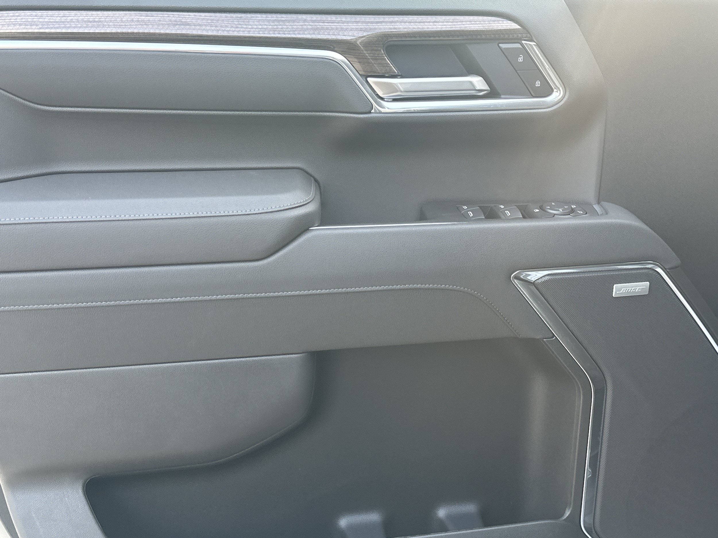 New 2026 Chevrolet Silverado 1500 LT Trail Boss w/ Convenience Package II AWD/4WD image 10