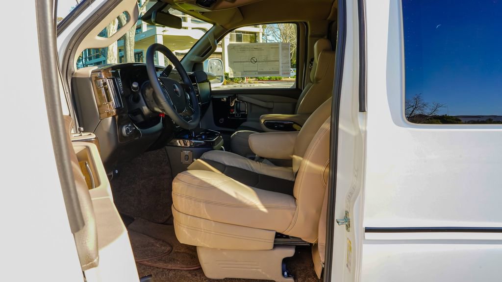 New 2026 GMC Savana 2500 Extended w/ Driver Convenience Package image 16