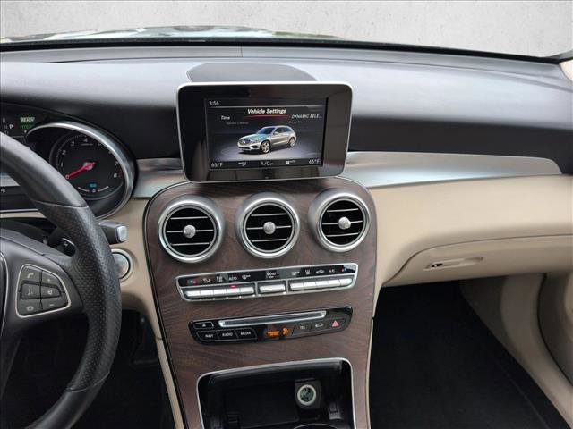 Used 2019 Mercedes-Benz GLC 350e 4MATIC image 15