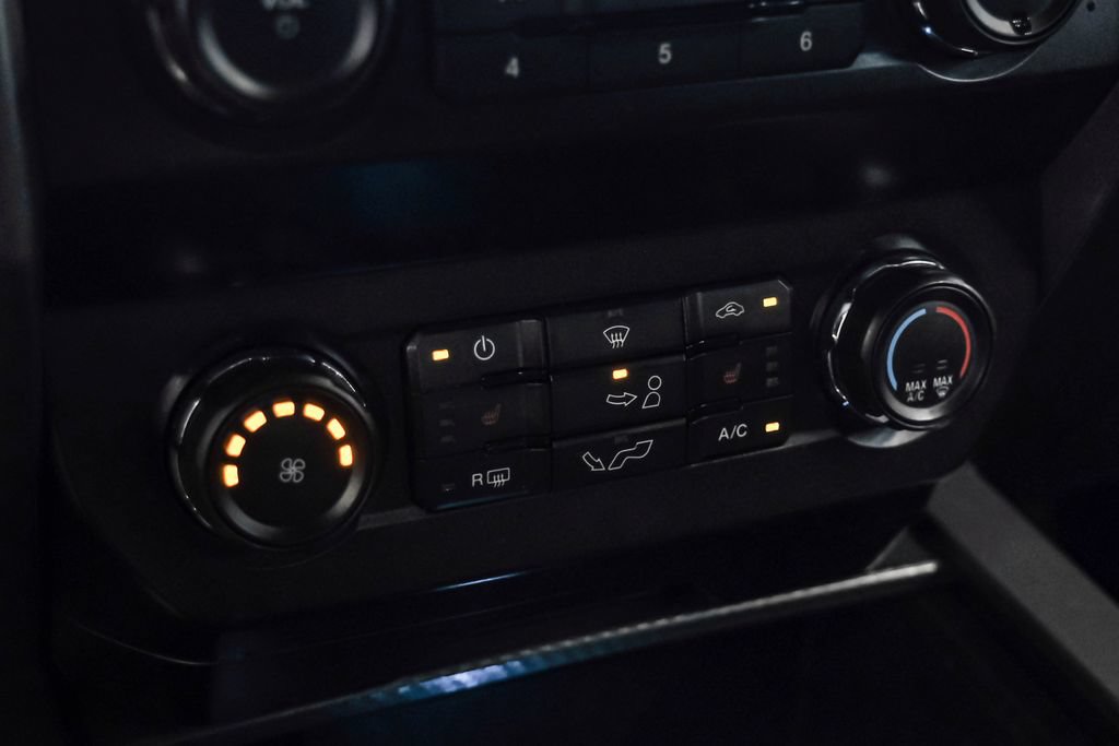 Used 2019 Ford F150 XLT w/ Equipment Group 302A Luxury AWD/4WD image 29