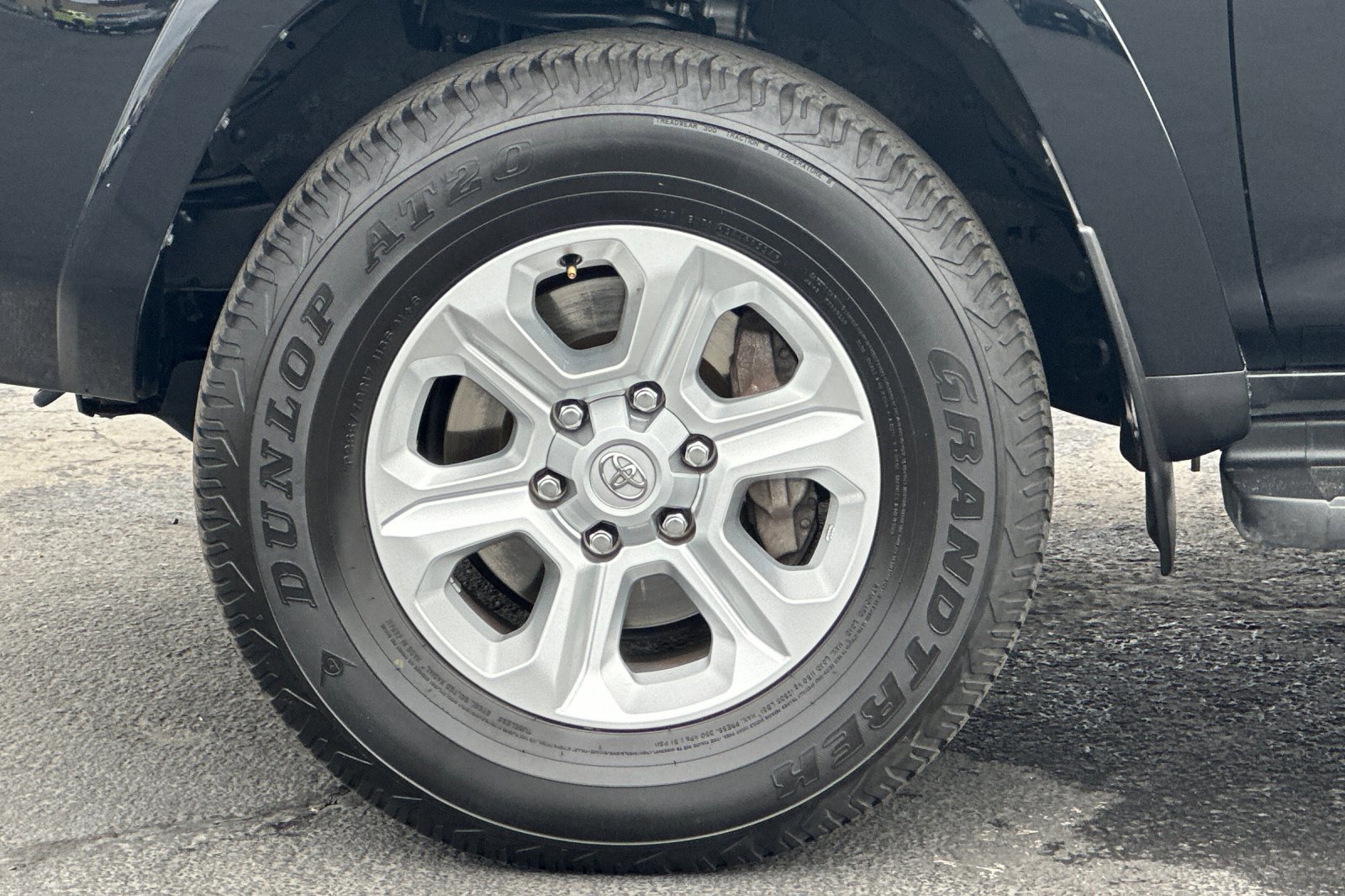 Used 2024 Toyota 4Runner SR5 image 26