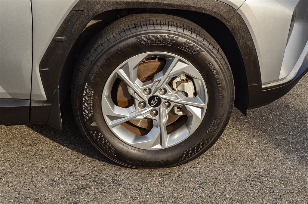 Certified 2023 Hyundai Tucson SE image 10