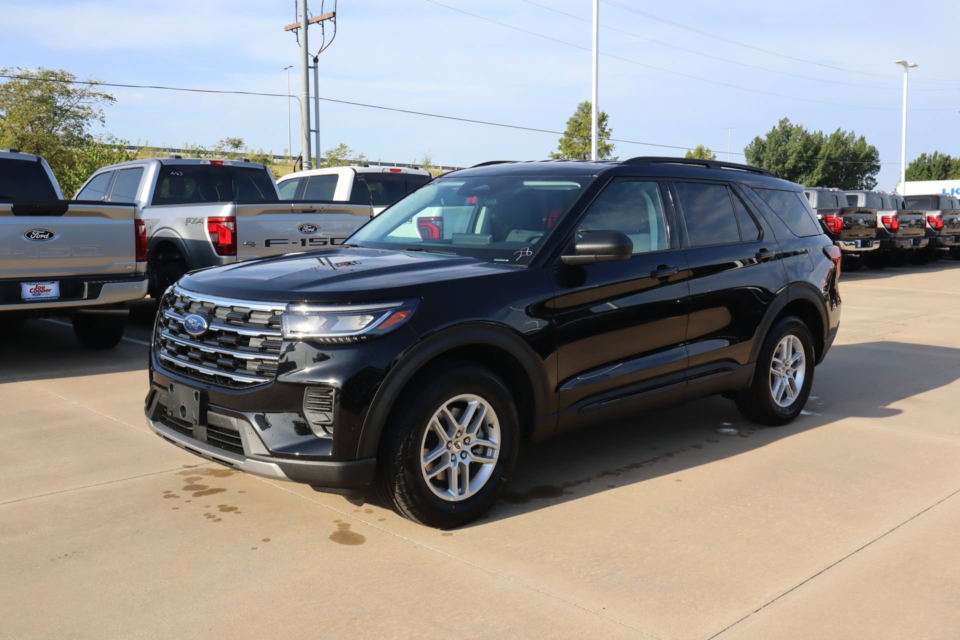 New 2026 Ford Explorer Active AWD/4WD image 10
