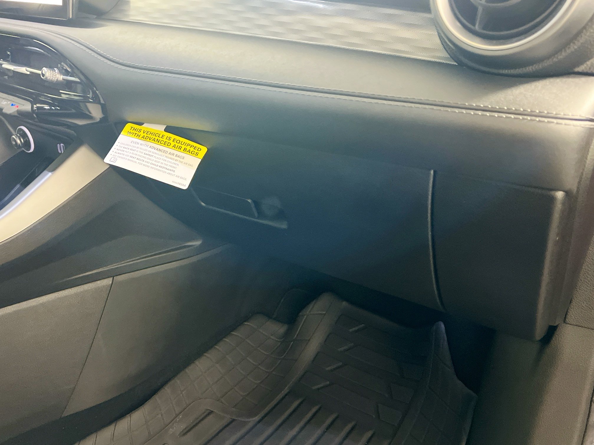 Used 2024 Alfa Romeo Tonale Ti w/ Premium Interior Package image 35