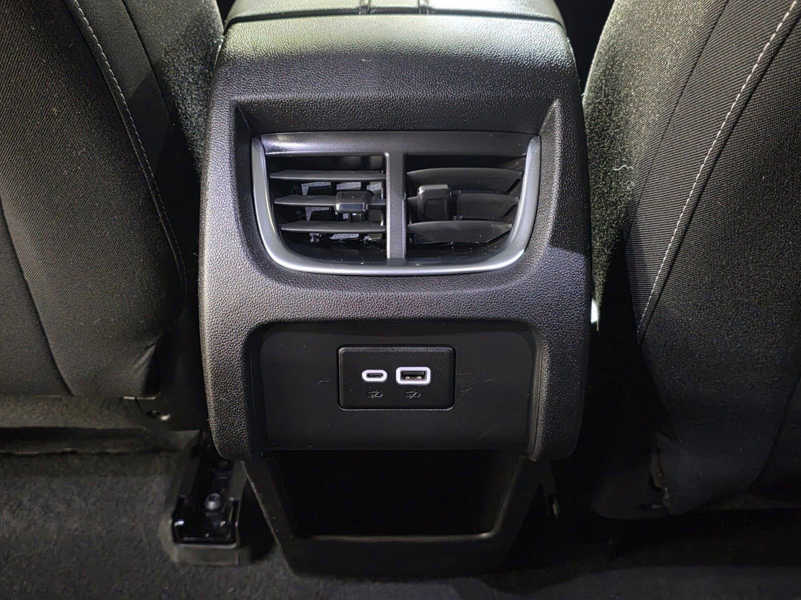 Used 2025 Chevrolet Blazer LT image 16