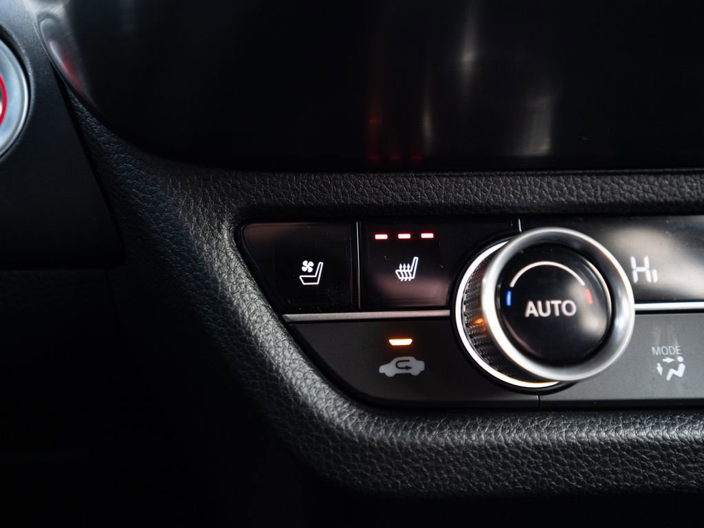 Certified 2025 Acura ADX A-Spec image 31