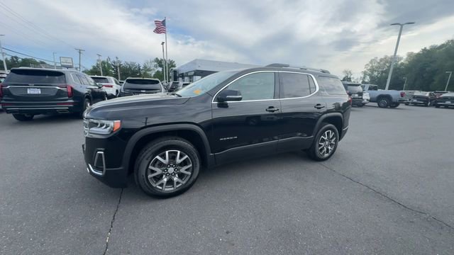 Used 2023 GMC Acadia SLE w/ Driver Convenience Package FWD image 4