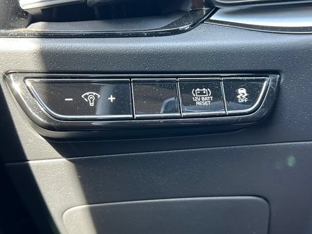 Used 2024 Kia Niro EX FWD image 16