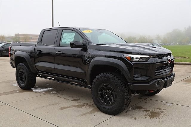 New 2024 Chevrolet Colorado ZR2 w/ ZR2 Bison Edition image 8